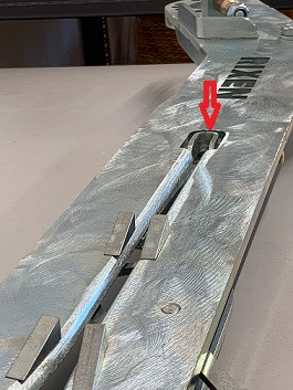 Sicherheitsklappe mit Bolzen für Fanggabel, rechtsstartend