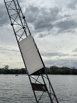 Climbing protection for mast