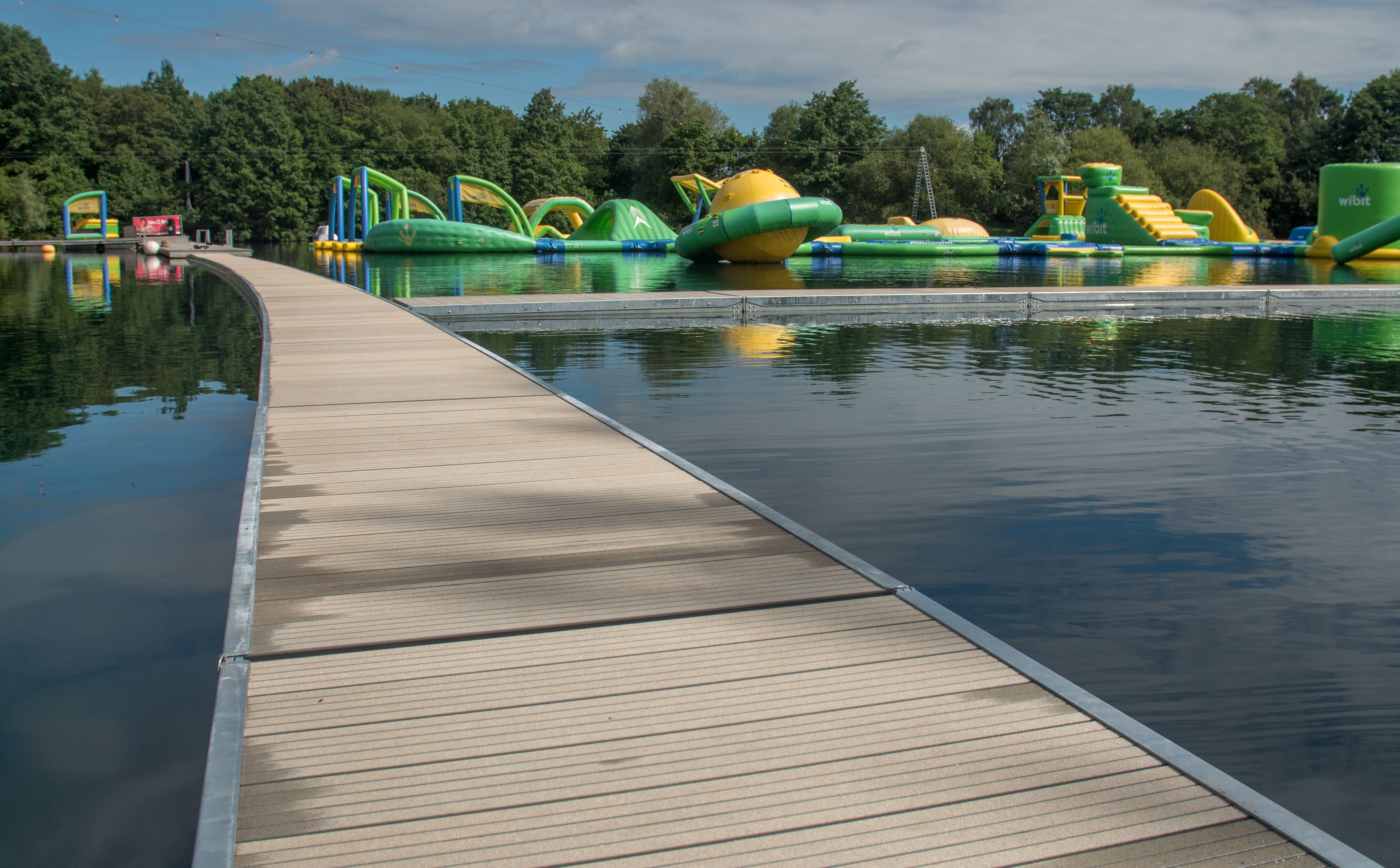 Schwimmende Rücklaufstege neu