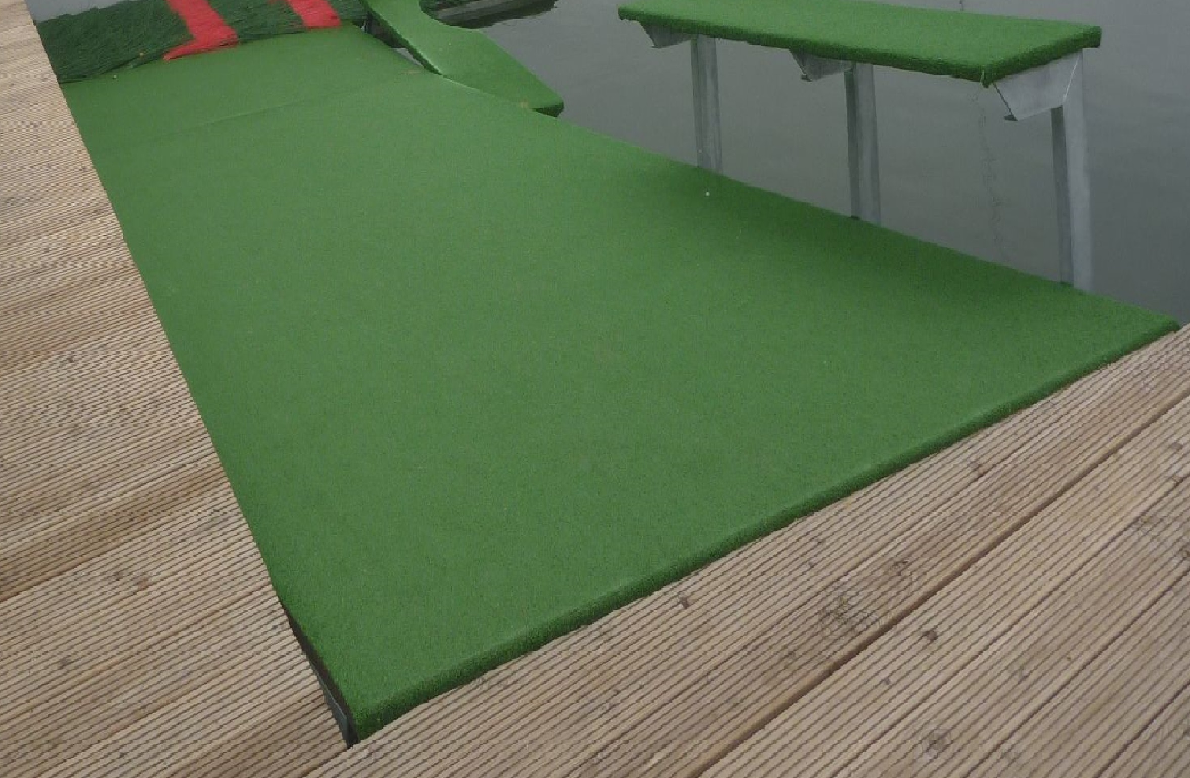 Carpet for starting ramp, green